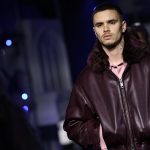 Romeo Beckham: Beraksi Di London Fashion Week, Burberry