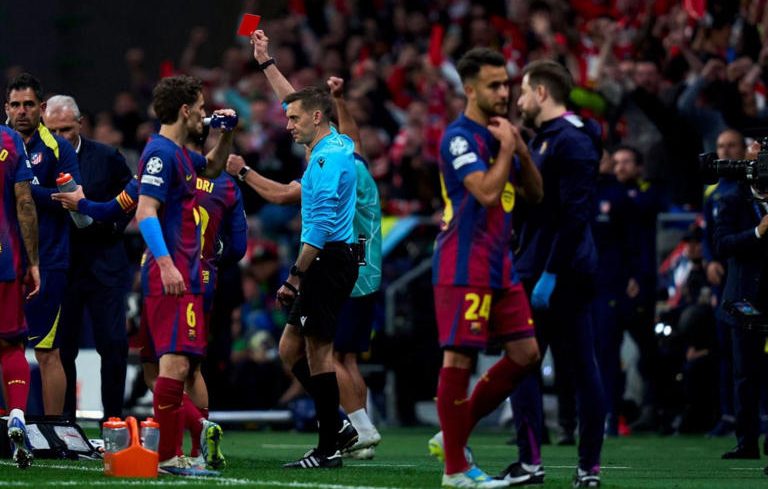 Raphinha Mencak-Mencak, Usai Barcelona Tersingkir Dari UCL