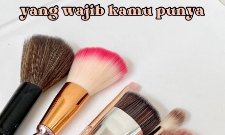 Brush Makeup Yang Lagi Hits: Dari Minimalis Hingga Bold!