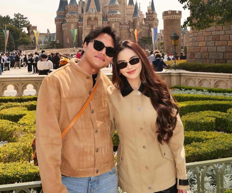 Couple Goals! Gaya Mahalini & Rizky Febian Liburan Di Jepang
