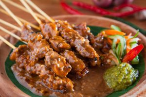 Lezatnya Sate Ayam Khas Madura: Sensasi Rasa Tak Tergantikan