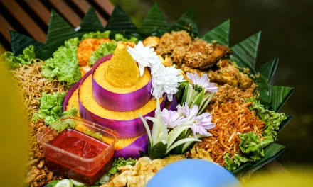 Nasi Tumpeng: Kuliner Tradisi Indonesia Penuh Filosofi Dan Rasa