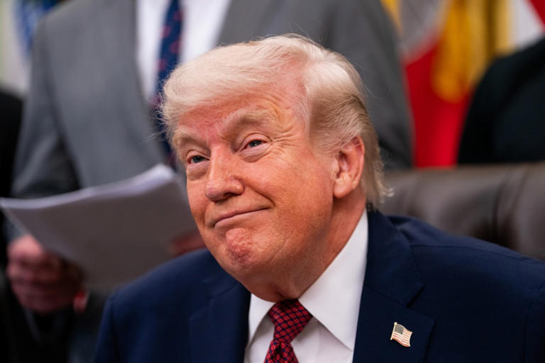 Inflasi AS Naik Tajam, Trump Justru Senang? Ini Analisis Ekonom
