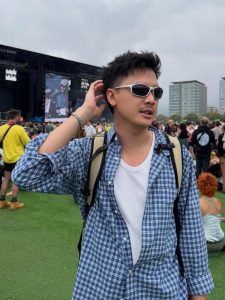 Momen Seru! Baskara Mahendra Nikmati Konser Primavera Sound