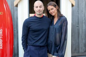 Go Public! Katie Holmes Resmi Gandeng Jason Bard Yarmosky