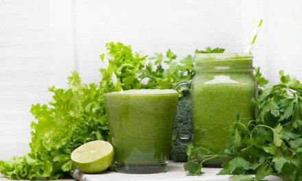 Sehat Atau Bahaya? Risiko Minum Jus Seledri Terlalu Banyak