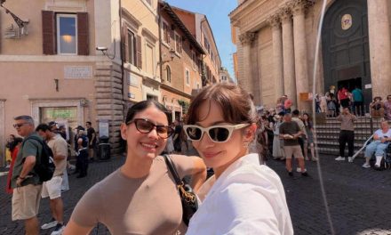 Liburan Stylish! Enzy Storia Tampil Chic Saat Jalan-Jalan Di Roma
