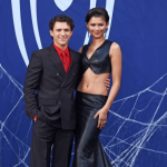 Tak Banyak Gaya, Tom Holland Dan Zendaya Jadi Couple Goals
