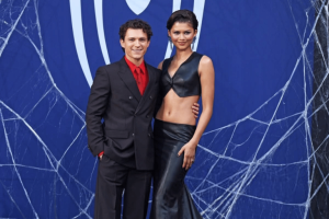 Tak Banyak Gaya, Tom Holland Dan Zendaya Jadi Couple Goals
