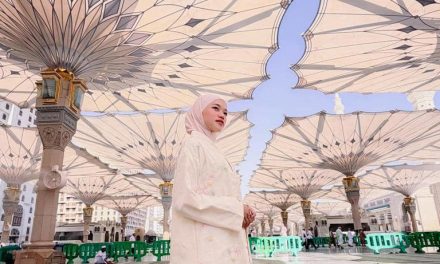 Momen Ummi Quary Di Tanah Suci, Masjid Nabawi Jadi Sorotan