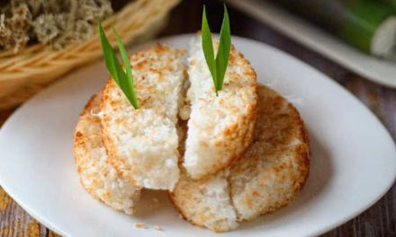 Dange, Kue Tradisional Berbahan Sagu Yang Punya Rasa Khas