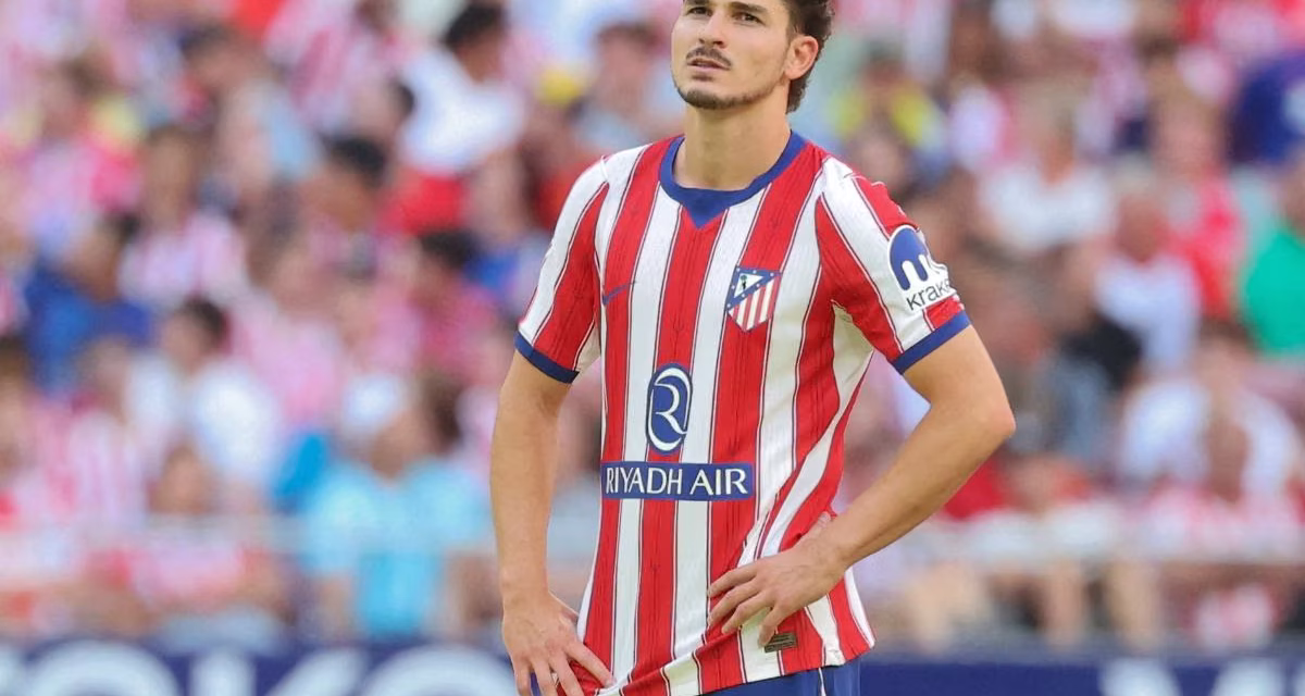 Suporter Atletico Cemooh Alvarez, Reaksinya Justru Bikin Heboh